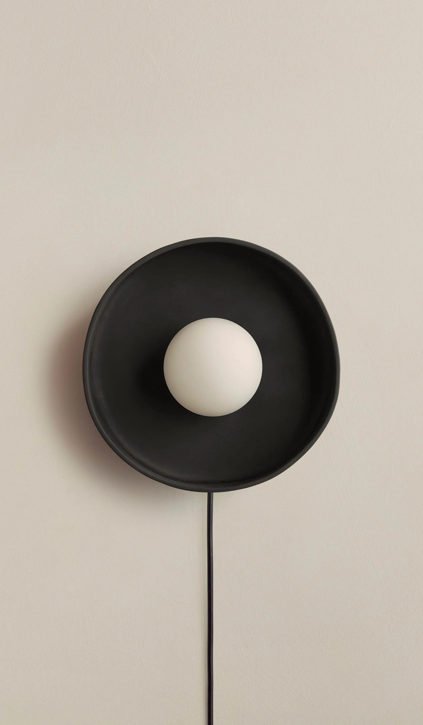 In Common With Black Ceramic Disc Surface Mount - Image 15