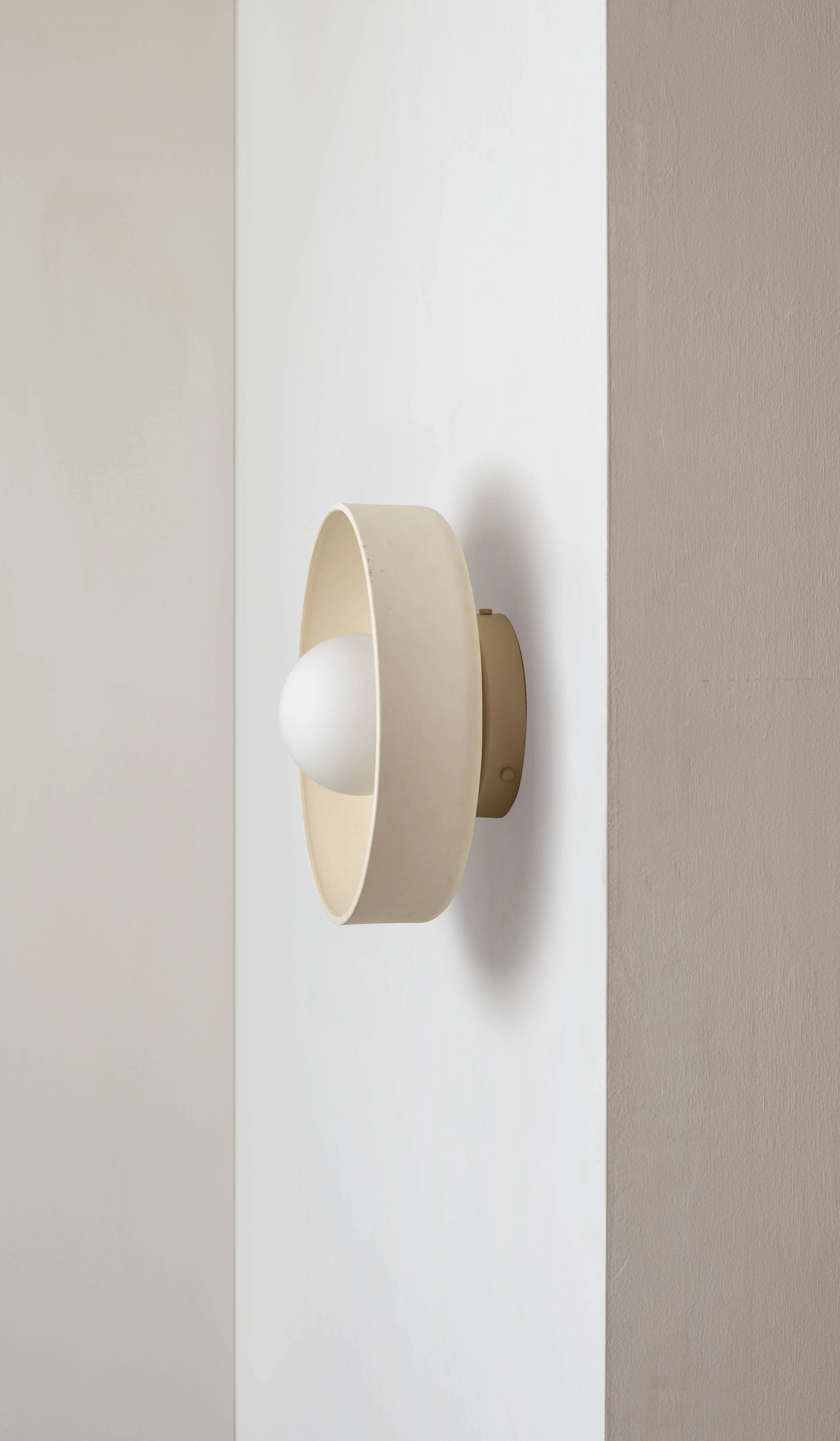 In Common With Tan Ceramic Disc Surface Mount - Image 48