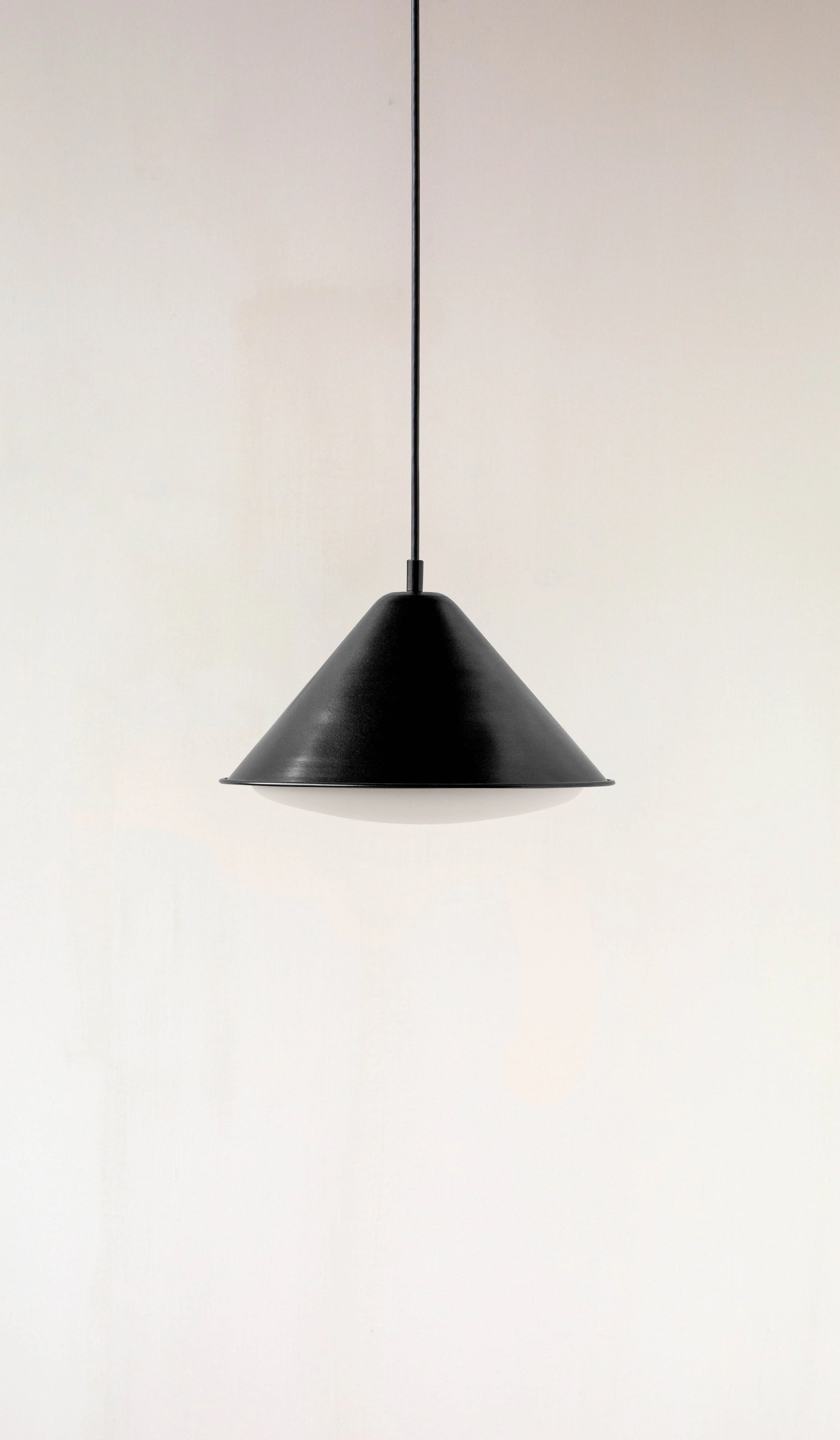 In Common With Eave Triangle Pendant - Image 29