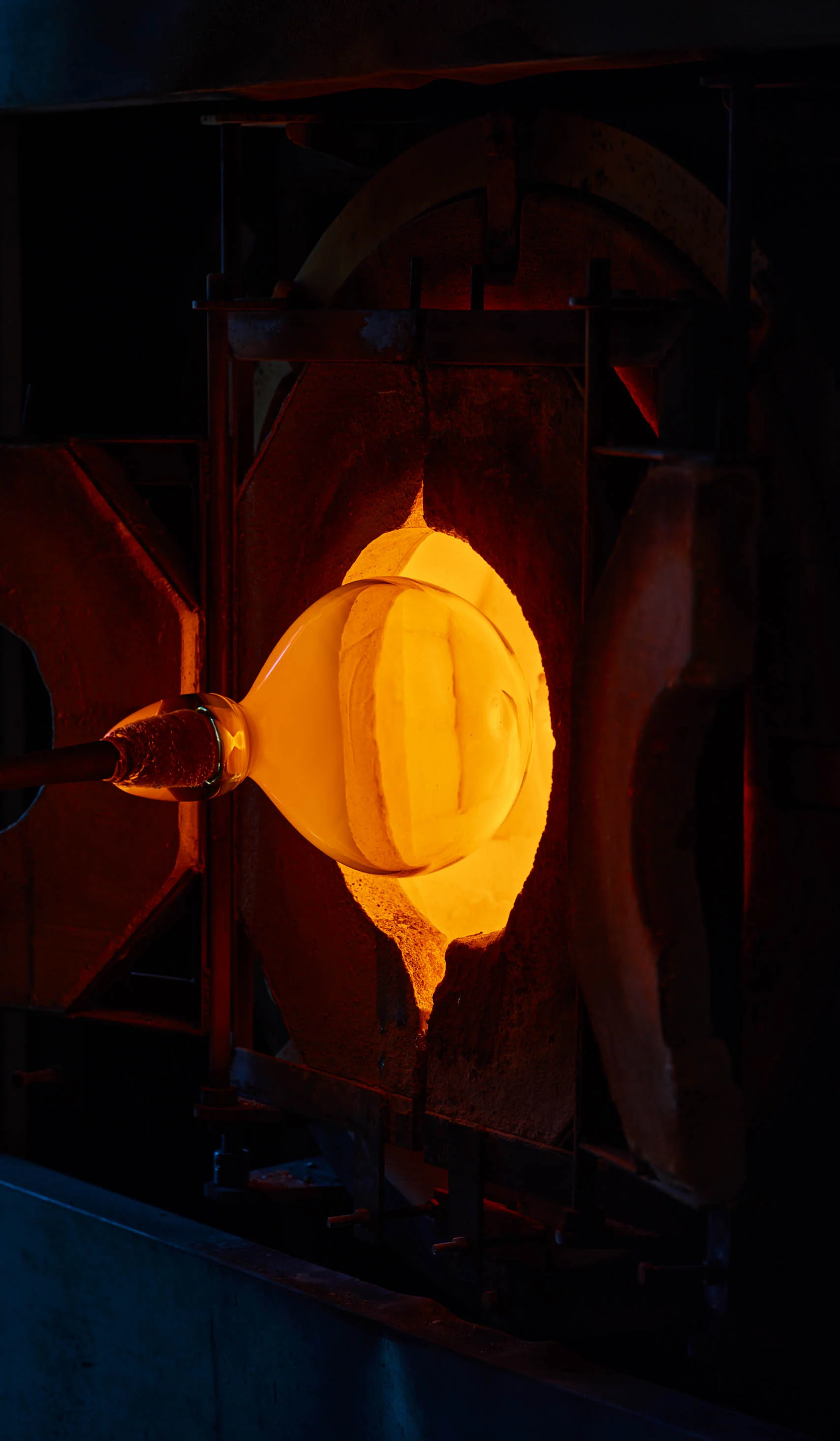 In Common With Large Blown Glass Gemma Table Lamp - Image 15