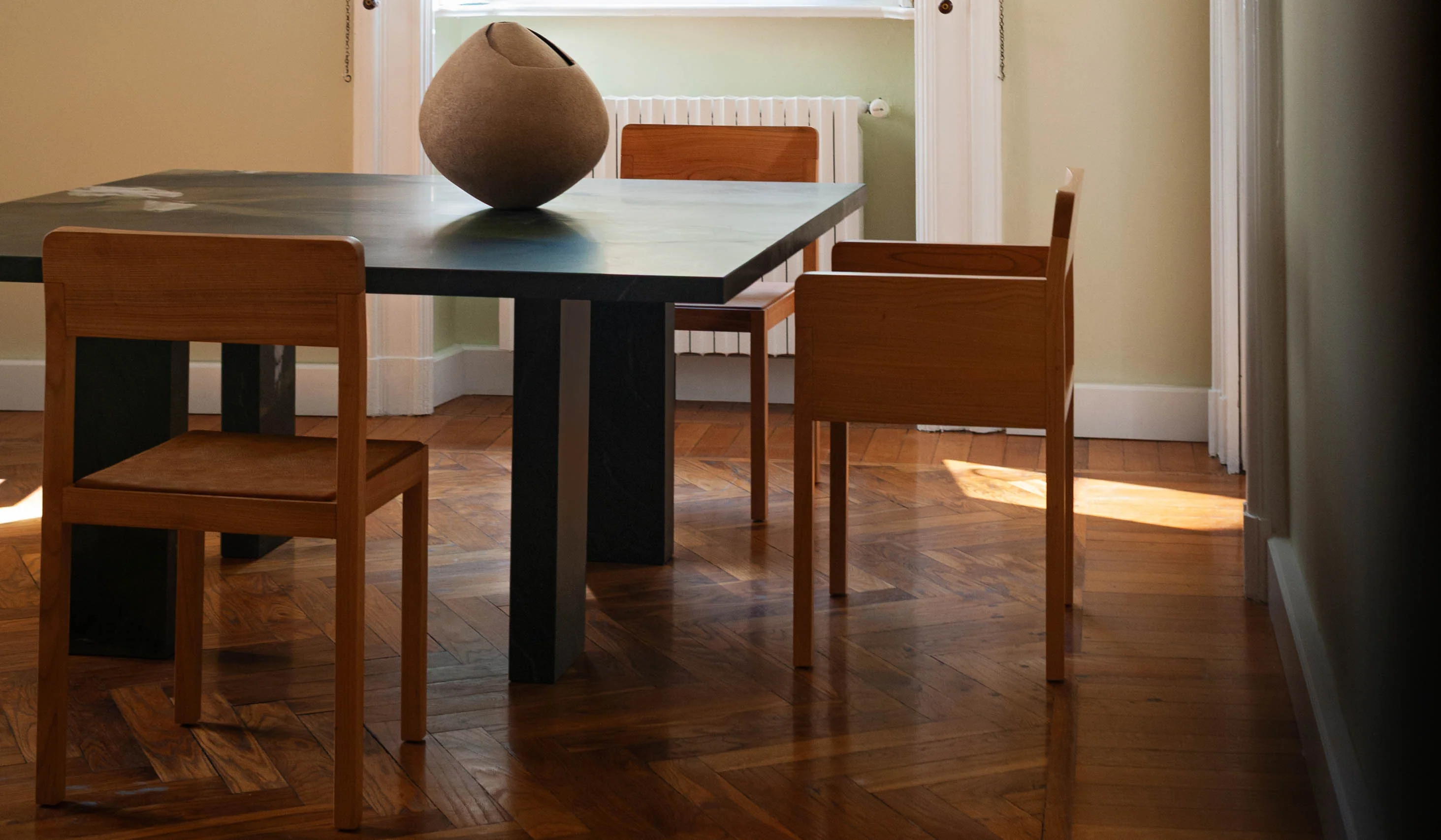 Tacchini 'Clockwise' Table - Image 35