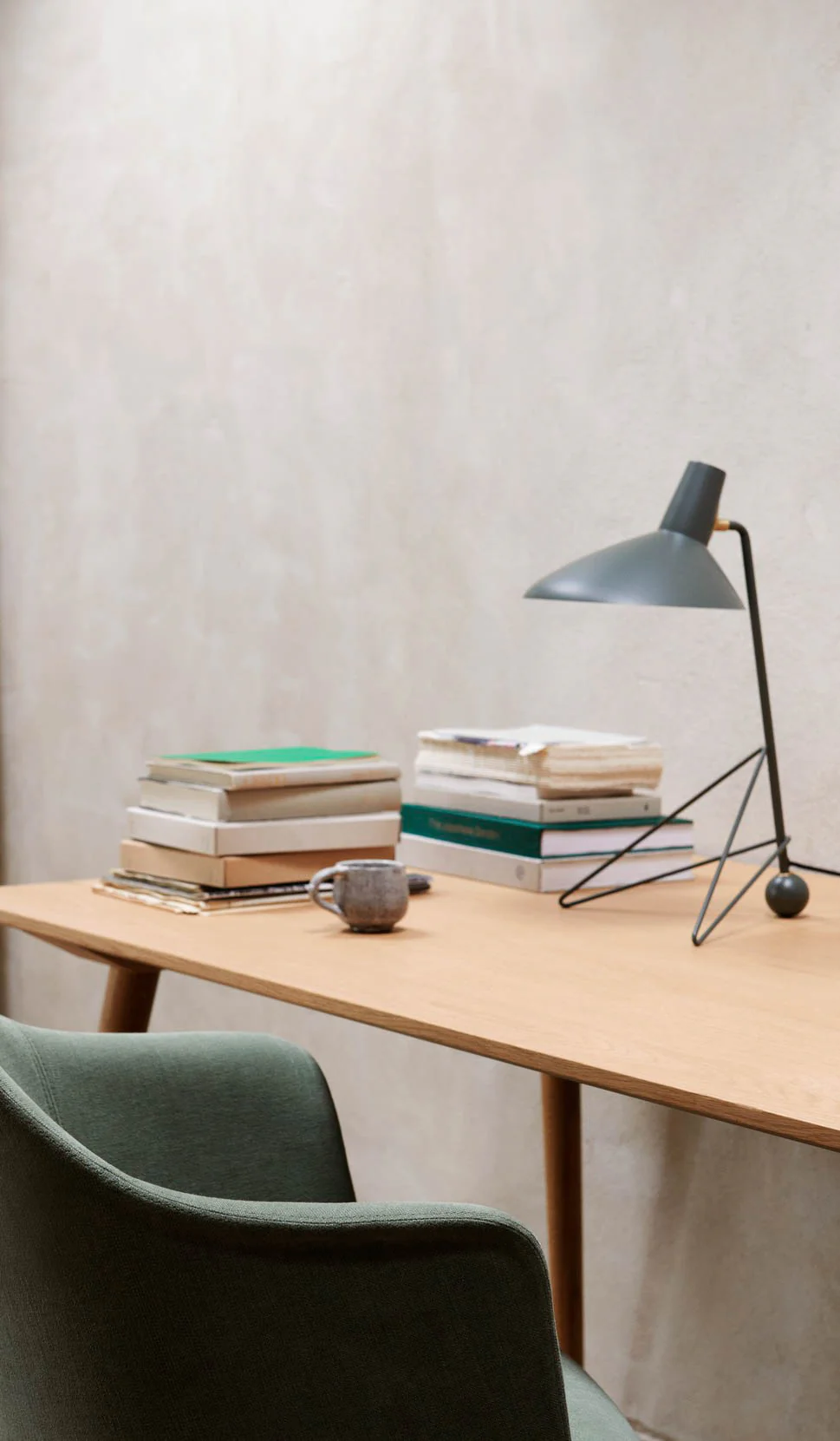 &Tradition HM9 Tripod Table Lamp - Image 36