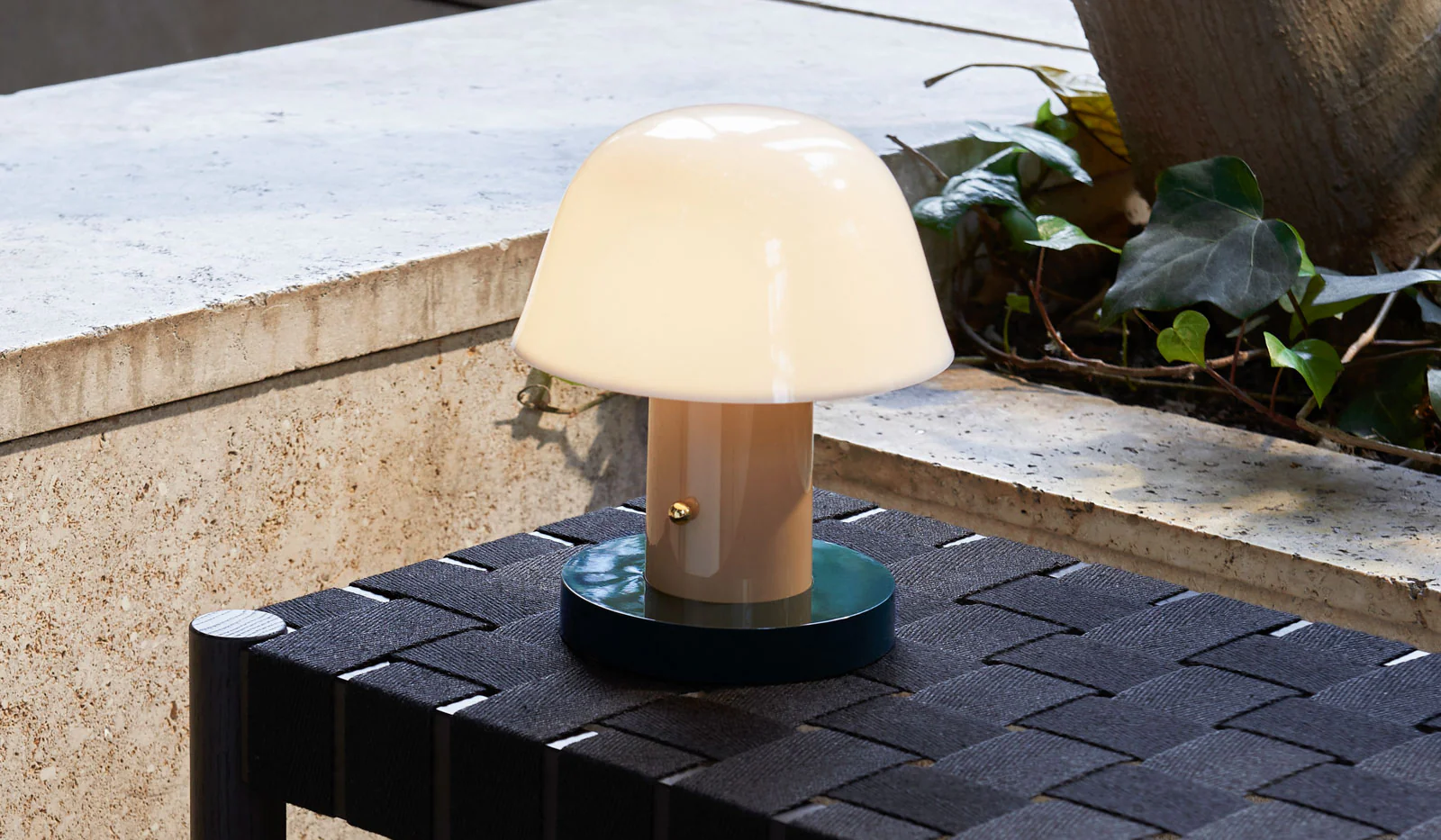 &Tradition JH27 Setago Portable Table Lamp - Image 7